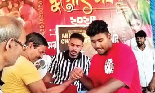 Saraibazar में पूजा की मुख्य विशेषता: पंजा लड़ाई की वापसी तय Saraibazar में पूजा की मुख्य विशेषता: पंजा लड़ाई की वापसी तय