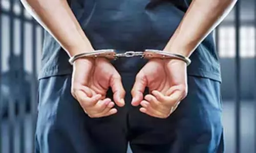 Cyber Fraud में अफ्रीकी नागरिक गिरफ्तार, 100 से ज्यादा महिलाएं शिकार Cyber Fraud में अफ्रीकी नागरिक गिरफ्तार, 100 से ज्यादा महिलाएं शिकार