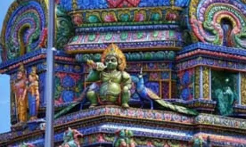 थाइलैंड के इस मंदिर में शिव के साथ विराजमान हैं मां पार्वती, नवरात्रि में होती है नौ दिन पूजा