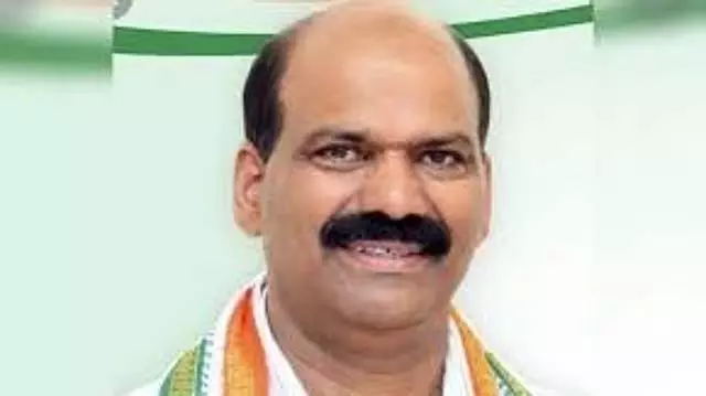 लोकायुक्त ने श्रृंगेरी के कांग्रेस विधायक के घर पर छापा मारा: अधिकारियों ने 4 जगहों की तलाशी ली लोकायुक्त ने श्रृंगेरी के कांग्रेस विधायक के घर पर छापा मारा: अधिकारियों ने 4 जगहों की तलाशी ली