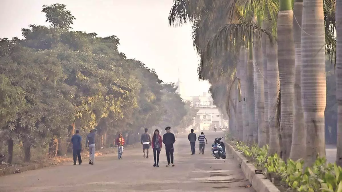 Chandigarh: मौसम में बदलाव की तैयारी, जानें किस दिन ठंड बढ़ेगी Chandigarh: मौसम में बदलाव की तैयारी, जानें किस दिन ठंड बढ़ेगी