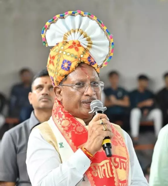 गरबा महोत्सव में शामिल हुए CM विष्णुदेव साय गरबा महोत्सव में शामिल हुए CM विष्णुदेव साय