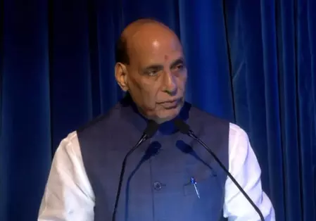 ऑपरेशन सिंदूर प्रमाण है, जब तीनों सेनाएं साथ आती हैं तो ताकत कितनी बढ़ जाती है : राजनाथ सिंह ऑपरेशन सिंदूर प्रमाण है, जब तीनों सेनाएं साथ आती हैं तो ताकत कितनी बढ़ जाती है : राजनाथ सिंह