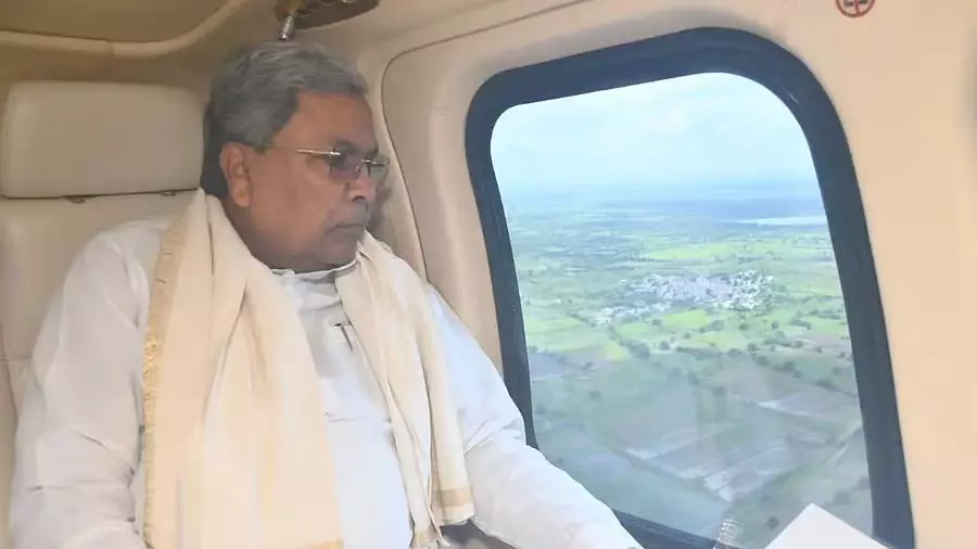 कर्नाटक के कल्याण में बाढ़: मुख्यमंत्री ने हवाई सर्वेक्षण किया कर्नाटक के कल्याण में बाढ़: मुख्यमंत्री ने हवाई सर्वेक्षण किया