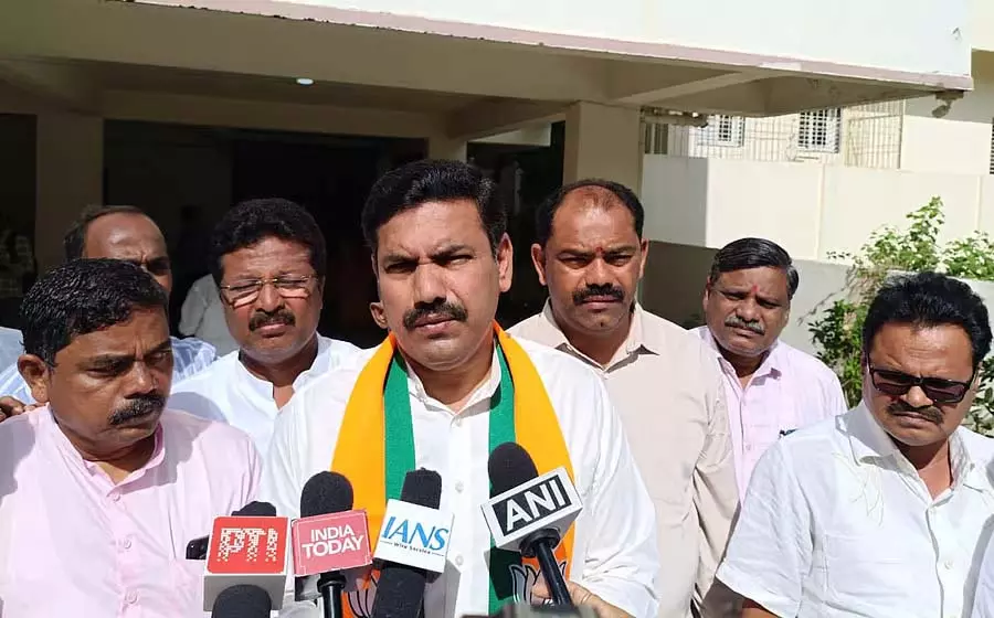 हमें सर्वेक्षण पर कोई आपत्ति नहीं, हमें इच्छाशक्ति पर संदेह है: Vijayendra हमें सर्वेक्षण पर कोई आपत्ति नहीं, हमें इच्छाशक्ति पर संदेह है: Vijayendra