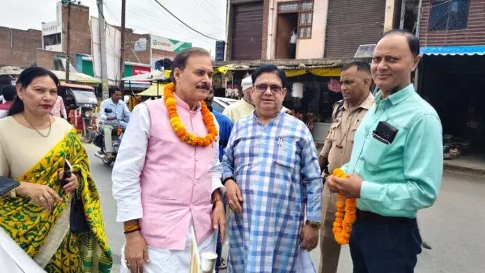 Farrukhabad: रालोद प्रदेश अध्यक्ष राम आशीष राय का स्वागत, पंचायत चुनाव का ऐलान Farrukhabad: रालोद प्रदेश अध्यक्ष राम आशीष राय का स्वागत, पंचायत चुनाव का ऐलान