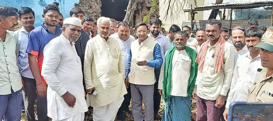 बारिश से हुए नुकसान की जानकारी दें: Patil बारिश से हुए नुकसान की जानकारी दें: Patil
