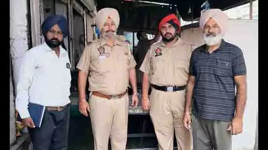 Ludhiana: DNA परीक्षण से चार बचाए गए बच्चों के माता-पिता की पुष्टि हुई Ludhiana: DNA परीक्षण से चार बचाए गए बच्चों के माता-पिता की पुष्टि हुई