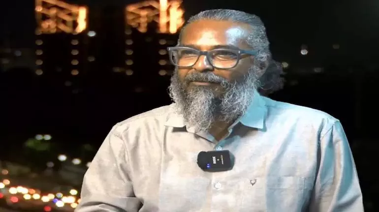 तमिल यूट्यूबर Felix Gerald को करूर भगदड़ पर अफवाह फैलाने के आरोप में गिरफ्तार किया गया तमिल यूट्यूबर Felix Gerald को करूर भगदड़ पर अफवाह फैलाने के आरोप में गिरफ्तार किया गया