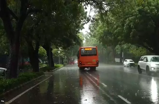 सितंबर की गर्मी के बाद Delhi-NCR में बारिश से राहत सितंबर की गर्मी के बाद Delhi-NCR में बारिश से राहत