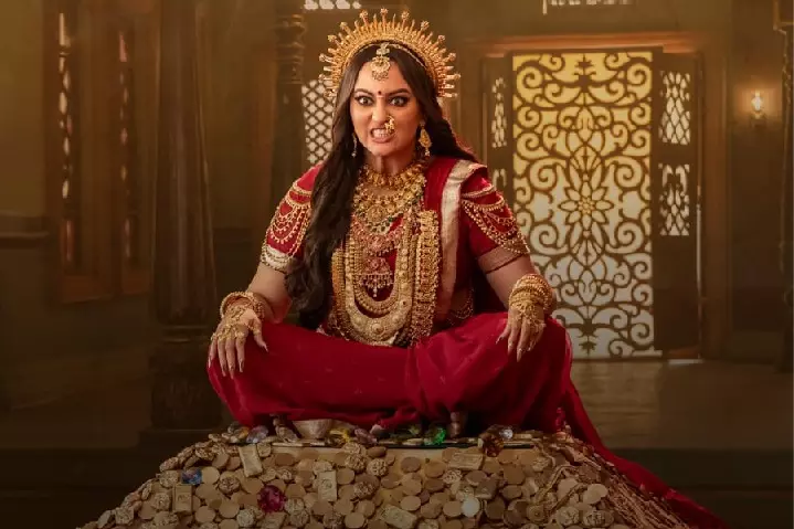 Sonakshi Sinha ने धन पिसाची में किया जबरदस्त अवतार Sonakshi Sinha ने धन पिसाची में किया जबरदस्त अवतार