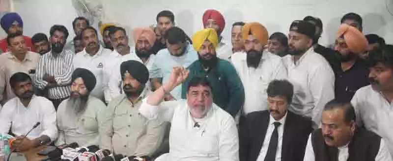 दरेसी मेले का विवाद कांग्रेस और भाजपा नेताओं द्वारा रचा गया: MLA दरेसी मेले का विवाद कांग्रेस और भाजपा नेताओं द्वारा रचा गया: MLA