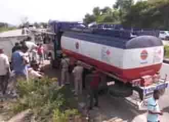 J&K: गोवंश तस्करी के आरोपी गिरफ्तार, उधमपुर में पुलिस ने बचाए 20 पशु J&K: गोवंश तस्करी के आरोपी गिरफ्तार, उधमपुर में पुलिस ने बचाए 20 पशु