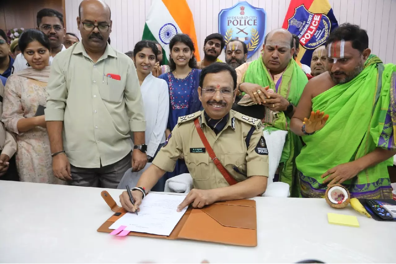 Hyderabad पुलिस के नए प्रमुख सज्जनार का फोकस साइबर सुरक्षा पर Hyderabad पुलिस के नए प्रमुख सज्जनार का फोकस साइबर सुरक्षा पर