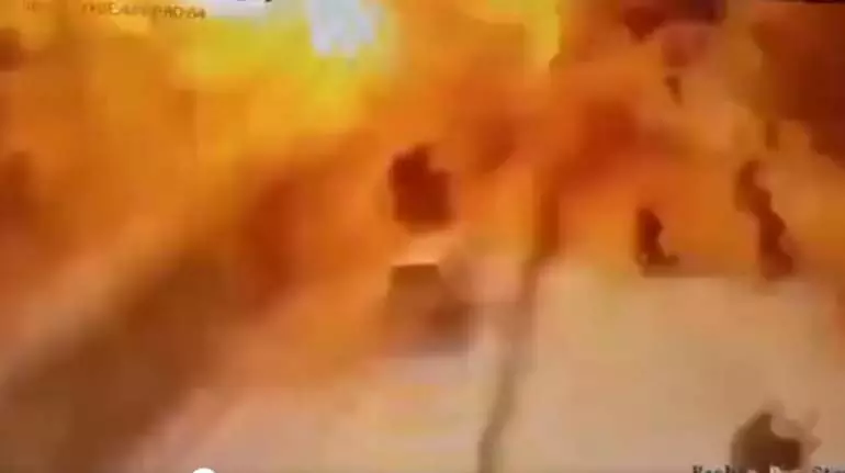 Pakistan के क्वेटा में फ्रंटियर कोर मुख्यालय के पास हुए विस्फोट का वीडियो सामने आया Pakistan के क्वेटा में फ्रंटियर कोर मुख्यालय के पास हुए विस्फोट का वीडियो सामने आया