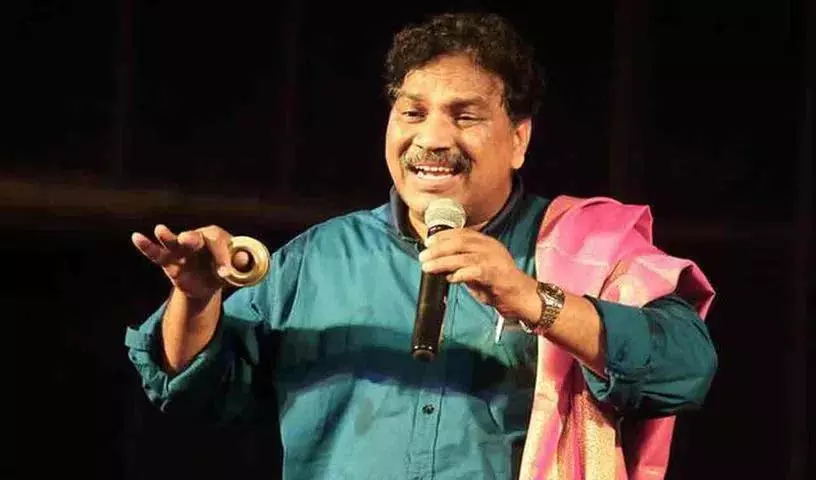 BRS एमएलसी गोराती वेंकन्ना को मानद डॉक्टरेट की उपाधि से सम्मानित किया गया BRS एमएलसी गोराती वेंकन्ना को मानद डॉक्टरेट की उपाधि से सम्मानित किया गया