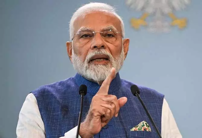 PM मोदी ने जताया दुख, मृतकों के परिजनों को 2 लाख की सहायता का ऐलान PM मोदी ने जताया दुख, मृतकों के परिजनों को 2 लाख की सहायता का ऐलान