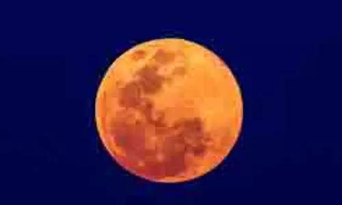 Harvest Moon: अगले महीने सुनहरी रोशनी से भर जाएगा आकाश, जानें क्या भारत में भी देगा दिखाई? Harvest Moon: अगले महीने सुनहरी रोशनी से भर जाएगा आकाश, जानें क्या भारत में भी देगा दिखाई?