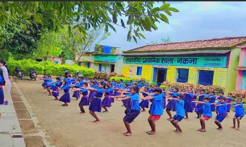 अब एक नहीं बल्कि 4 शिक्षक है यहां पदस्थ, पढ़ाई में आया सुधार अब एक नहीं बल्कि 4 शिक्षक है यहां पदस्थ, पढ़ाई में आया सुधार
