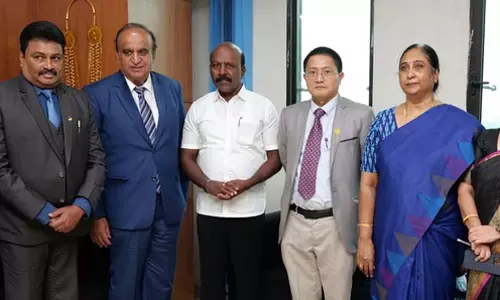 Tamil Nadu: मॉरीशस के मंत्री ने मंत्री एम. सुब्रमण्यन से मुलाकात की Tamil Nadu: मॉरीशस के मंत्री ने मंत्री एम. सुब्रमण्यन से मुलाकात की