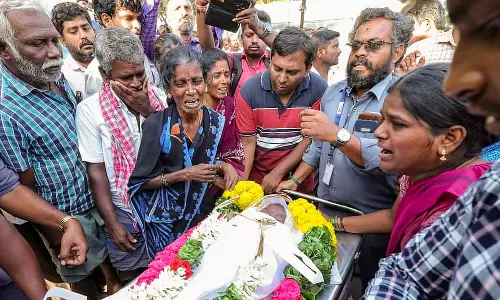 Tamil Nadu : करूर की मृत्यु पर चीन ने शोक व्यक्त किया Tamil Nadu : करूर की मृत्यु पर चीन ने शोक व्यक्त किया