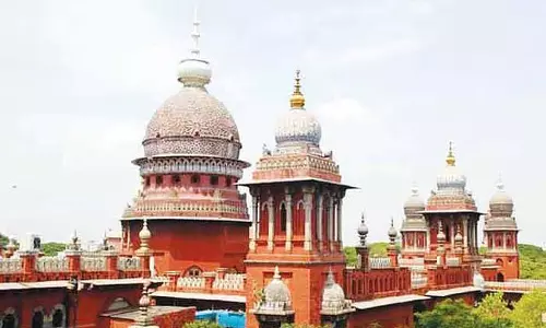 दुर्गा पूजा और जुलूस की अनुमति मांगने का मामला: पुलिस विभाग को आदेश