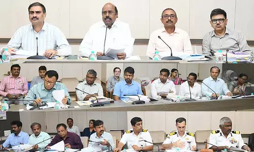छोटे बंदरगाहों द्वारा 12 मिलियन टन माल का संचालन किया जाता है: Minister E.V. Velu