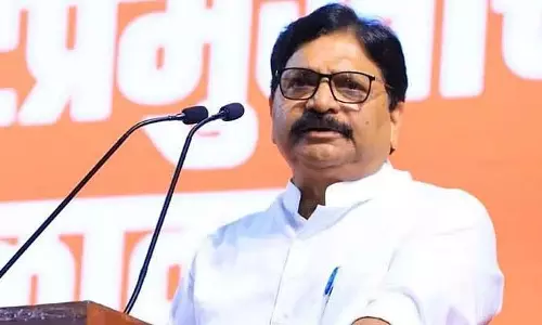 शिवसेना सांसद रवींद्र वायकर ने मुंबई के HBT ट्रॉमा और कूपर अस्पतालों में सुधार के निर्देश दिए शिवसेना सांसद रवींद्र वायकर ने मुंबई के HBT ट्रॉमा और कूपर अस्पतालों में सुधार के निर्देश दिए
