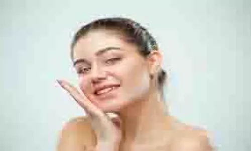 Beauty Tips:चमकते चेहरे के लिए रात में इन 5 स्किनकेयर स्टेप्स को अपनाएं
