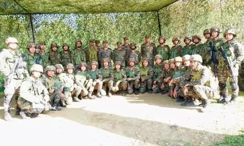 GOC व्हाइट नाइट कोर ने नियंत्रण रेखा पर सुरक्षा स्थिति की समीक्षा की
