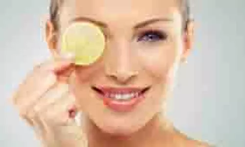 Lemon For Skin: नींबू से शरबत छोड़कर अपनाएं ये स्किन हैक्स, चेहरा दिखेगा चांद जैसा खूबसूरत