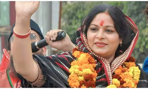 Bareilly: “आई लव मोहम्मद” विवाद पर सांसद रुचि वीरा ने उठाए सवाल Bareilly: “आई लव मोहम्मद” विवाद पर सांसद रुचि वीरा ने उठाए सवाल