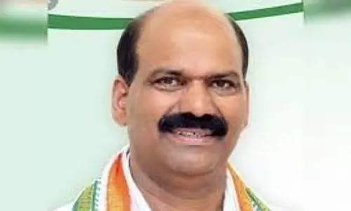 लोकायुक्त ने श्रृंगेरी के कांग्रेस विधायक के घर पर छापा मारा: अधिकारियों ने 4 जगहों की तलाशी ली लोकायुक्त ने श्रृंगेरी के कांग्रेस विधायक के घर पर छापा मारा: अधिकारियों ने 4 जगहों की तलाशी ली