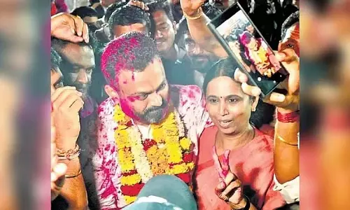 मालाप्रभा शुगर फैक्ट्री चुनाव: मंत्री हेब्बालकर के नेतृत्व वाले पुनरुद्धार पैनल की शानदार जीत मालाप्रभा शुगर फैक्ट्री चुनाव: मंत्री हेब्बालकर के नेतृत्व वाले पुनरुद्धार पैनल की शानदार जीत