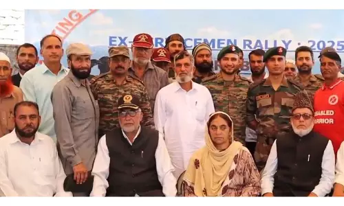 जम्मू-कश्मीर: Poonch में पूर्व सैनिकों के लिए सेना का मेडिकल और बातचीत शिविर