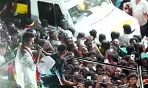 Tamil Nadu करूर भगदड़ मामले में टीवीके के जिला सचिव गिरफ्तार