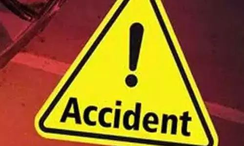 ट्रक ने पीछे से मारी ठोकर, युवक की मौत
