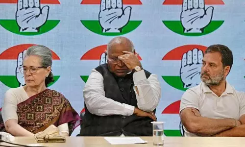 New Delhi: गठबंधन दबाव में कांग्रेस झुकी, लिया यू-टर्न
