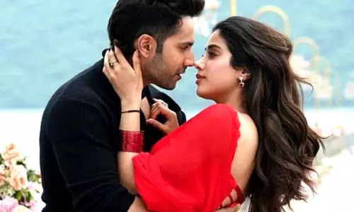 CBFC ने सनी संस्कारी की तुलसी कुमारी में किसिंग सीन को 60% तक कम किया