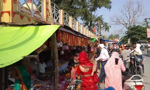 Farrukhabad: शारदीय नवदुर्गा पर्व में उमड़ी भक्तिभाव की धूम