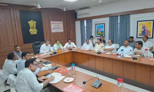 Jaipur: खाद्य सुरक्षा योजनाओं का लाभ पात्र लोगों तक पहुंचे Jaipur: खाद्य सुरक्षा योजनाओं का लाभ पात्र लोगों तक पहुंचे