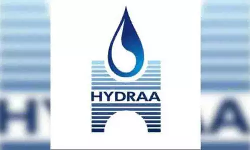 मूसी और जलाशय में पानी का बहाव कम होने के बाद हाइड्रा DRF टीमों ने सफाई शुरू कर दी