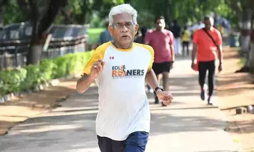 Hyderabad के 74 वर्षीय मैराथन धावक ने बोस्टन मैराथन 2026 के लिए क्वालीफाई किया Hyderabad के 74 वर्षीय मैराथन धावक ने बोस्टन मैराथन 2026 के लिए क्वालीफाई किया