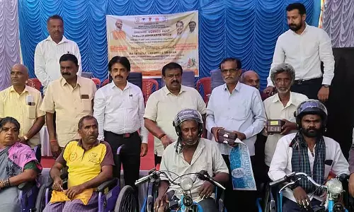 दिव्यांगों को नीची नज़र से देखने की ज़रूरत नहीं: MLA CN Balakrishna दिव्यांगों को नीची नज़र से देखने की ज़रूरत नहीं: MLA CN Balakrishna