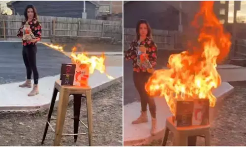 कुरान जलाने वाले रिपब्लिकन उम्मीदवार ने टेक्सास में इस्लाम को खत्म करने की धमकी दी कुरान जलाने वाले रिपब्लिकन उम्मीदवार ने टेक्सास में इस्लाम को खत्म करने की धमकी दी