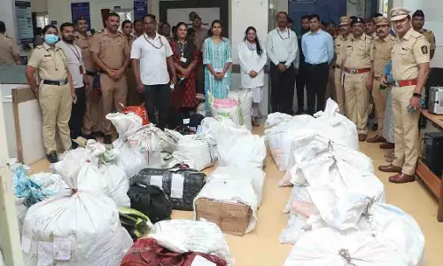 Pimpri-Chinchwad पुलिस ने रंजनगांव में 682 किलो ड्रग्स नष्ट किए Pimpri-Chinchwad पुलिस ने रंजनगांव में 682 किलो ड्रग्स नष्ट किए
