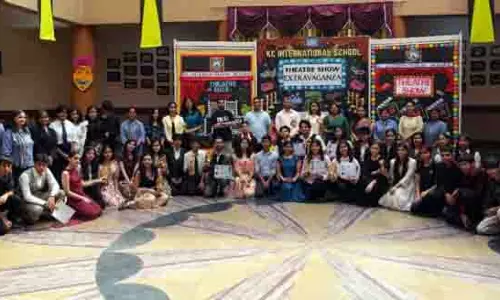 KCIS ने अंग्रेजी थिएटर शो की मेजबानी की