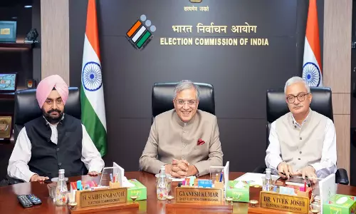 बिहार चुनाव के लिए अंतिम मतदाता सूची जारी, 7.42 करोड़ मतदाता होंगे शामिल बिहार चुनाव के लिए अंतिम मतदाता सूची जारी, 7.42 करोड़ मतदाता होंगे शामिल