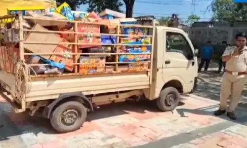 Sundargarh में एक करोड़ रुपये से अधिक मूल्य के अवैध पटाखे जब्त, दो हिरासत में