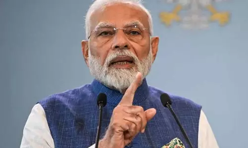 PM मोदी ने जताया दुख, मृतकों के परिजनों को 2 लाख की सहायता का ऐलान PM मोदी ने जताया दुख, मृतकों के परिजनों को 2 लाख की सहायता का ऐलान